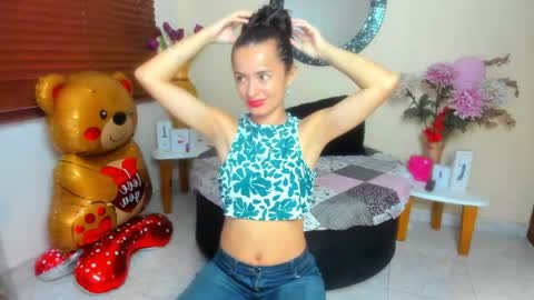 Nicole Santana online show from 04-23-26, 10:45