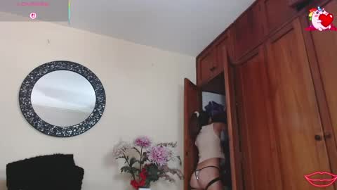 Snapshot of nicole_santana_ chatting on 05-25-26, 09:54 Nicole Santana online show from 05-25-26, 09:54