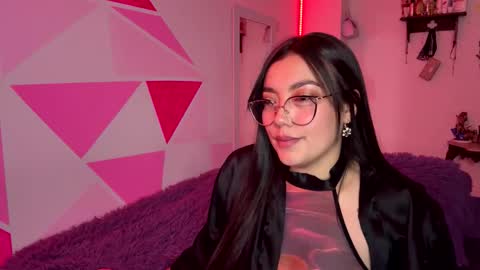 Nicole online show from 01-13-26, 05:24