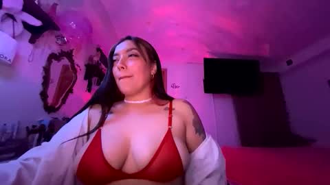 Nicole online show from 05-07-26, 04:51