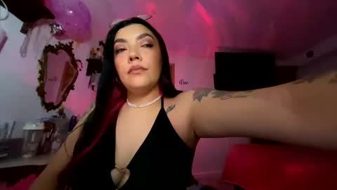 Nicole online show from 05-17-26, 04:21