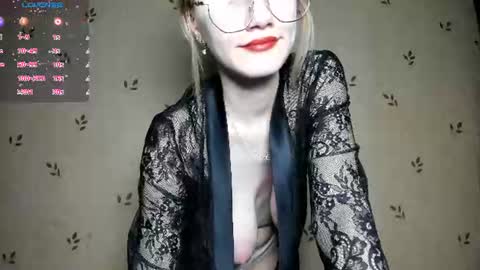 NicoleDavis online show from 06-25-26, 07:40