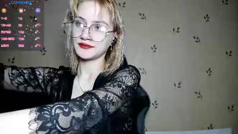 NicoleDavis online show from 06-28-26, 07:20