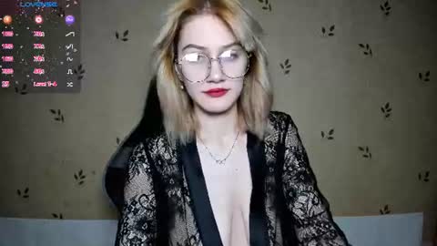 NicoleDavis online show from 07-05-26, 07:21