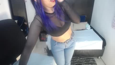 Snapshot of nicolee_millerr chatting on 09-15-25, 12:16 nicolee millerr online show from 09-15-25, 12:16