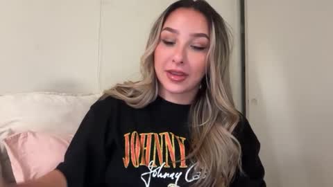 Snapshot of nicolelovesyou444 chatting on 10-07-25, 11:40 nicolelovesyou444 online show from 10-07-25, 11:40