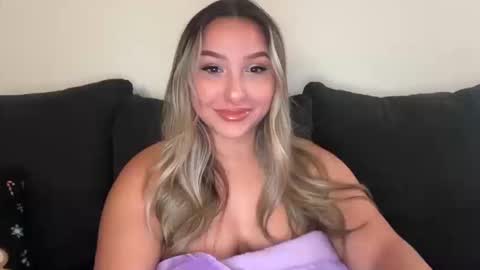 Snapshot of nicolelovesyou444 chatting on 10-14-25, 11:11 nicolelovesyou444 online show from 10-14-25, 11:11