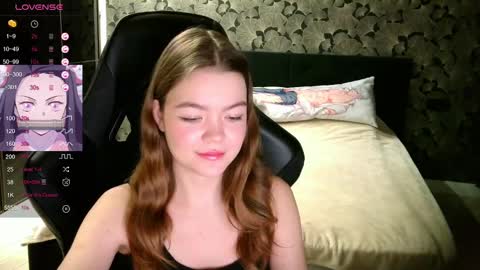 Snapshot of nicolemeew chatting on 01-19-25, 10:39 NicoleMeew online show from 01-19-25, 10:39