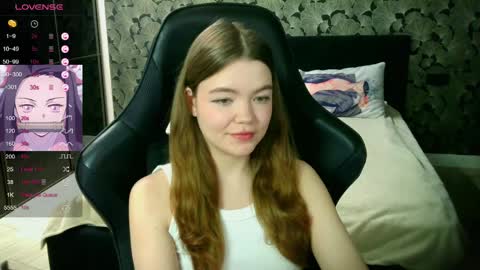 Snapshot of nicolemeew chatting on 04-04-26, 06:27 NicoleMeew online show from 04-04-26, 06:27