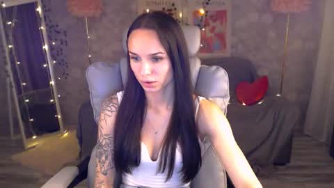 Nicole online show from 07-02-26, 04:35