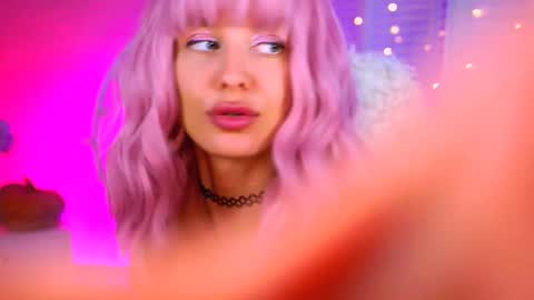 Snapshot of nicolemoonn chatting on 10-31-25, 01:23 online November 28 from 16 to 20 November 29 from 12 to 20 December 3 and 5 from 12 to 20 December 7 and 8 from 04 to 08 GMT online show from 10-31-25, 01:23