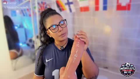 Andrea give it a thumbs up please its important  online show from 06-30-26, 01:45