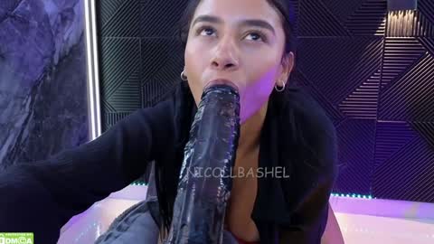 Snapshot of nicollbashel chatting on 01-29-25, 09:01 Nicoll Independent model online show from 01-29-25, 09:01