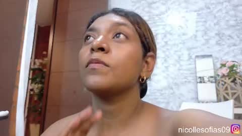 nicolle4 online show from 06-25-26, 02:11