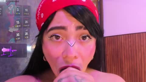 Nicolle online show from 04-16-26, 09:39