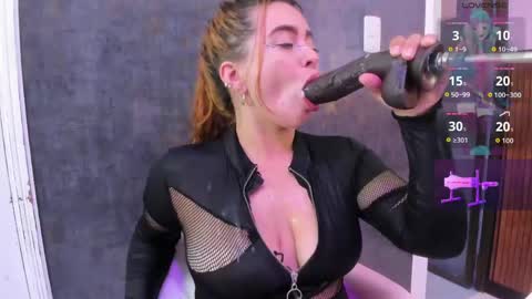 Nicolle online show from 04-28-26, 08:25