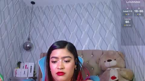 Nicolle Miley online show from 02-27-25, 07:12