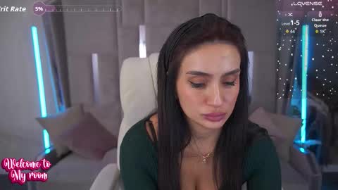 Nicole online show from 11-12-25, 06:14