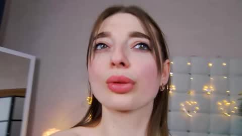 NicolRos online show from 02-12-25, 03:49