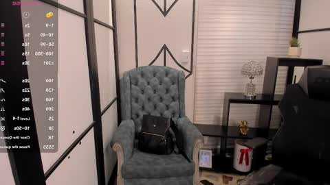 Snapshot of nicolross_ chatting on 11-25-25, 09:37 NicolRoss online show from 11-25-25, 09:37