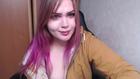 Snapshot of night_shine chatting on 10-03-25, 03:14 night_shine online show from 10-03-25, 03:14