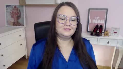 Holly online show from 02-18-26, 05:36