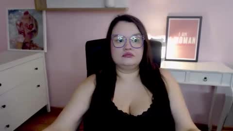 Holly online show from 03-04-26, 05:57