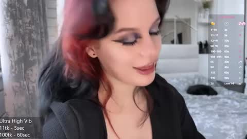 Snapshot of nightpurr chatting on 05-17-26, 03:30 Darcy online show from 05-17-26, 03:30