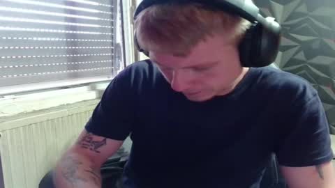 Snapshot of niglo620 chatting on 06-02-26, 12:07 niglo620 online show from 06-02-26, 12:07