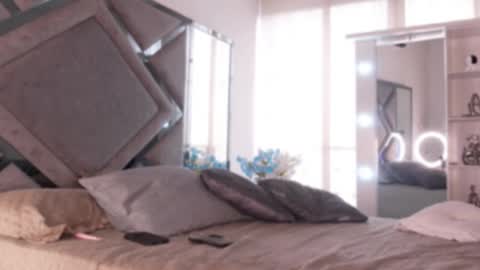 Snapshot of niiaa01 chatting on 10-21-25, 07:36 niiaa01 online show from 10-21-25, 07:36