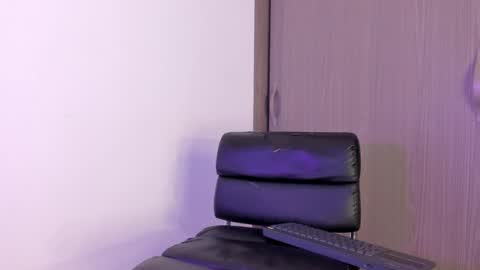 Snapshot of niicoleth_ chatting on 02-20-26, 01:02 Nicoleth Mendez online show from 02-20-26, 01:02