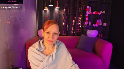 Snapshot of nika_gentle chatting on 02-14-25, 06:45 Nika online show from 02-14-25, 06:45