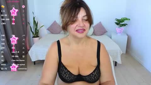 Nika light online show from 10-25-25, 06:43