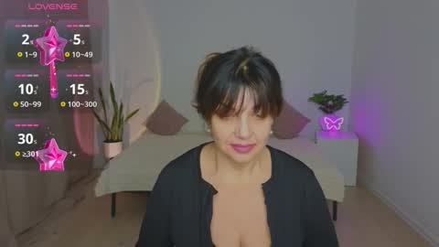 Nika light online show from 12-14-25, 02:33
