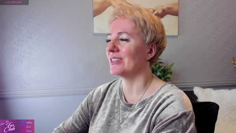 Nika online show from 12-23-24, 01:03