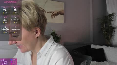 Nika online show from 01-19-25, 05:26