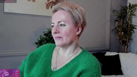 Nika online show from 02-07-25, 01:11