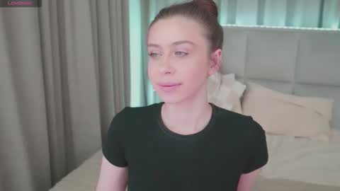 Nika online show from 05-17-26, 12:30