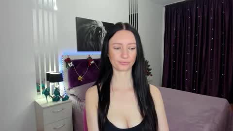 NikaLewis online show from 12-23-25, 04:43