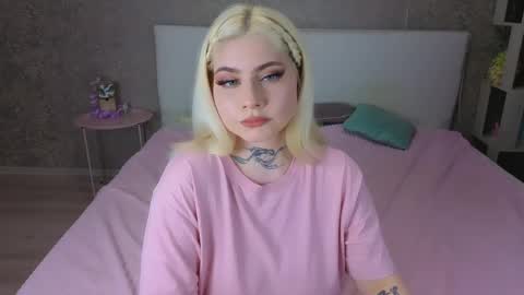 Snapshot of nikarocks chatting on 06-03-26, 06:46 nikarocks online show from 06-03-26, 06:46