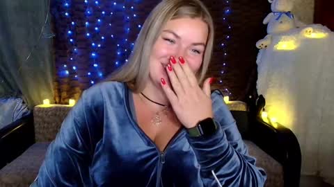 Snapshot of nikaskylink chatting on 09-12-25, 07:47 Nika online show from 09-12-25, 07:47