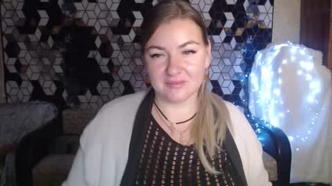 Snapshot of nikaskylink chatting on 11-20-25, 08:52 Nika online show from 11-20-25, 08:52