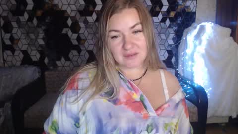 Snapshot of nikaskylink chatting on 11-24-25, 09:25 Nika online show from 11-24-25, 09:25