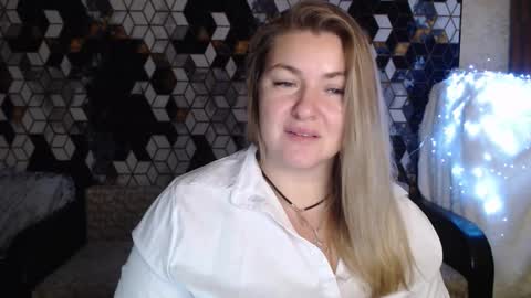 Snapshot of nikaskylink chatting on 12-03-25, 08:18 Nika online show from 12-03-25, 08:18