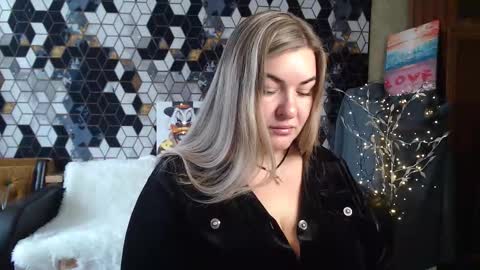 Snapshot of nikaskylink chatting on 02-26-26, 06:12 Nika online show from 02-26-26, 06:12