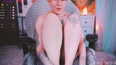 Snapshot of nikaxreznik chatting on 01-16-25, 10:10 Nika online show from 01-16-25, 10:10