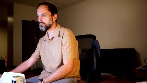 Nike Jude online show from 09-25-25, 02:04