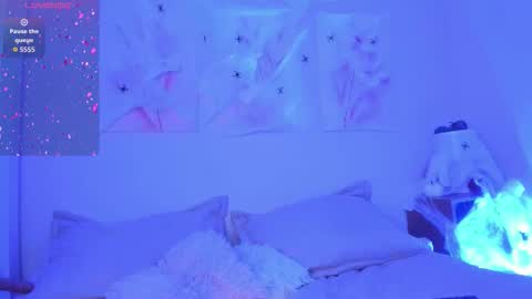    online show from 10-22-25, 07:24