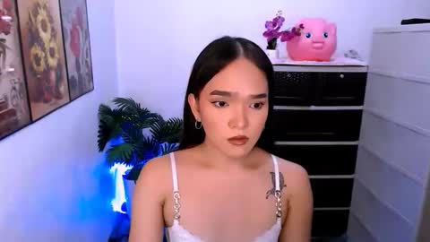 Snapshot of nikitta_morris chatting on 03-09-26, 03:54 nikitta_morris online show from 03-09-26, 03:54