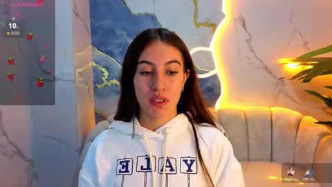 Snapshot of nikka_tx chatting on 01-10-26, 03:19 Online 2200 to 600 online show from 01-10-26, 03:19